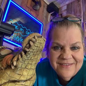 Meet your Posher, Beth